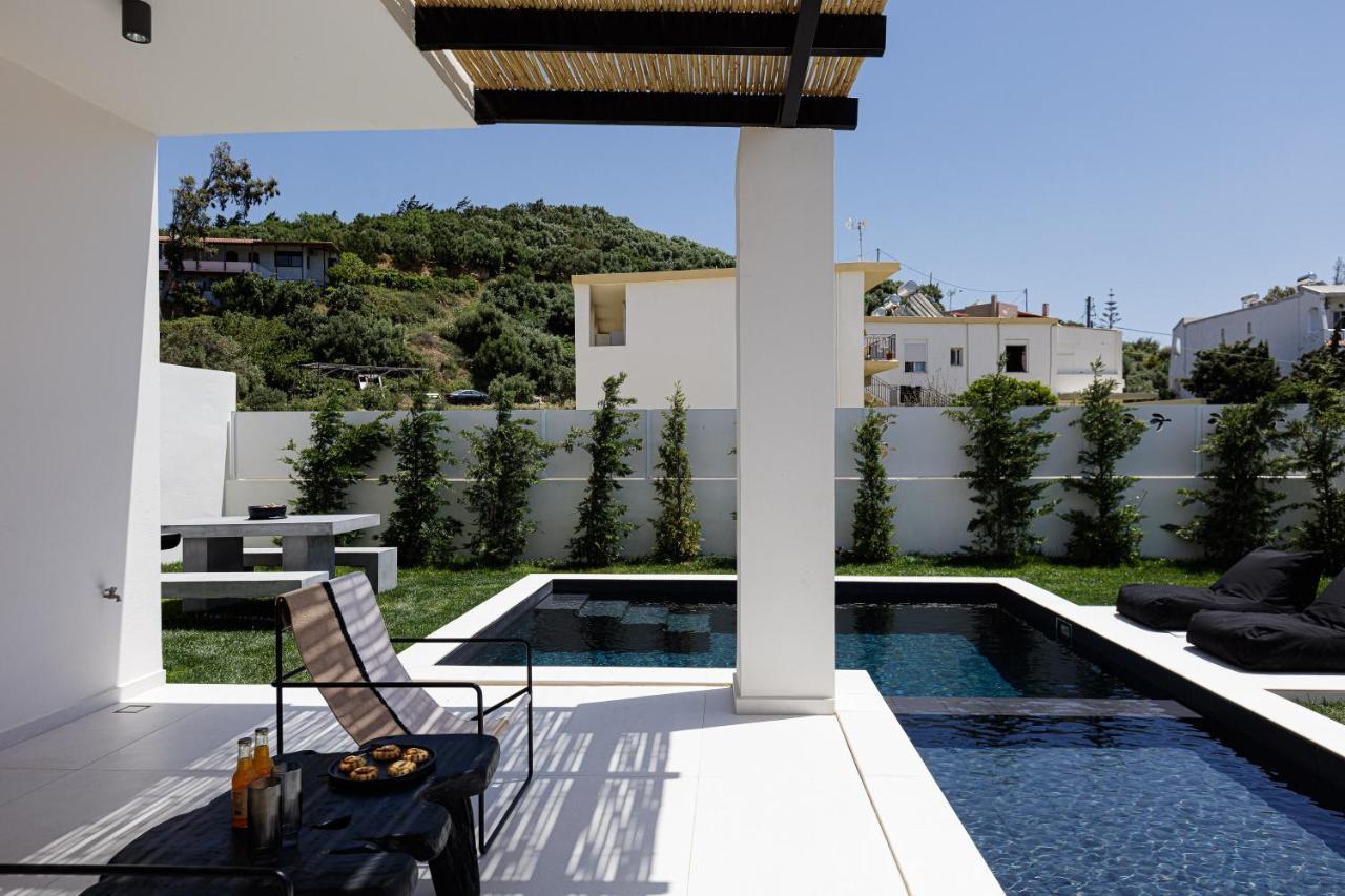 Modern Villa Casa Filo Verde With Private Pool & Bbq,200M From The Beach Плакиас Екстериор снимка