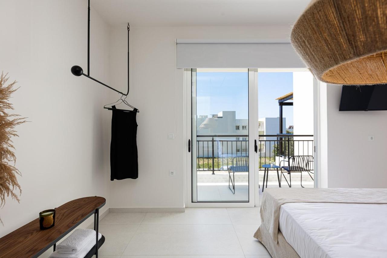 Modern Villa Casa Filo Verde With Private Pool & Bbq,200M From The Beach Плакиас Екстериор снимка